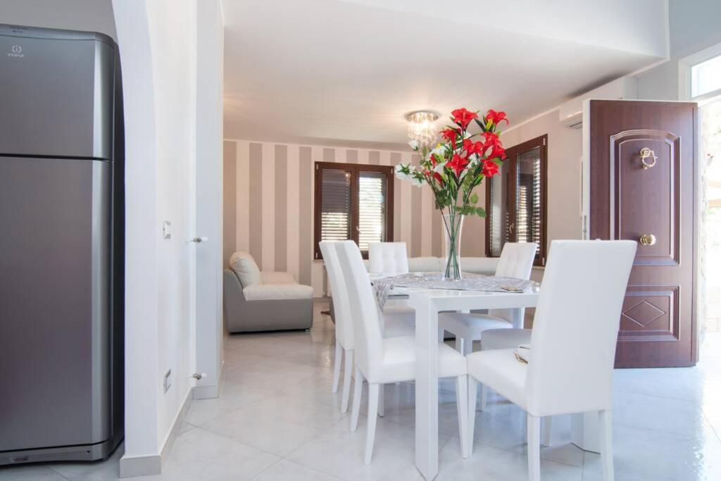 Hh Selection Emiro Villa Lascari Ngoại thất bức ảnh